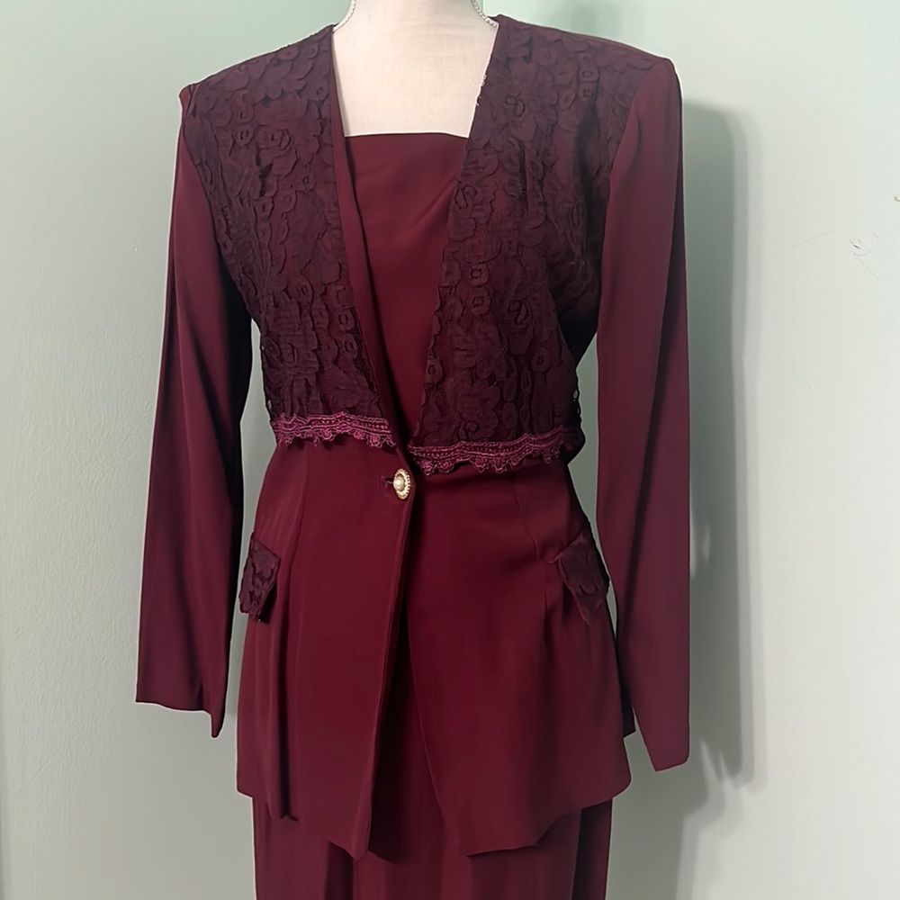Vintage 2 piece skirt burgundy lace  business suit